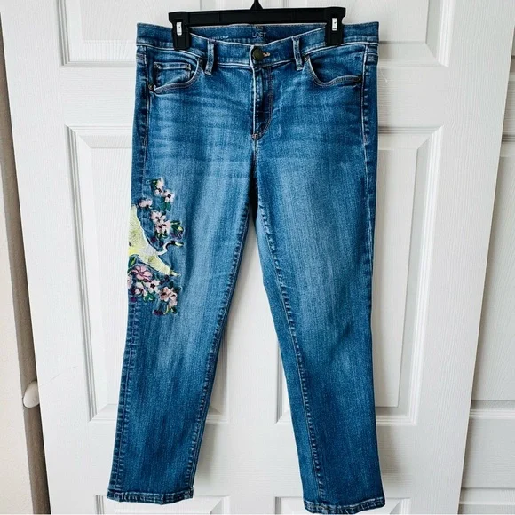 LOFT Modern Cuffed Crop Jeans Size 10 | Embroidered Floral & Crane Detail - Picture 1 of 7